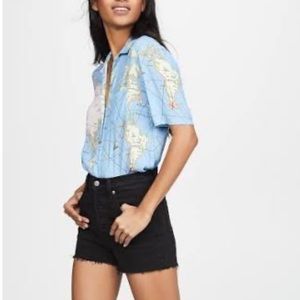 Levi’s Black Denim Ribcage Short Cutoffs